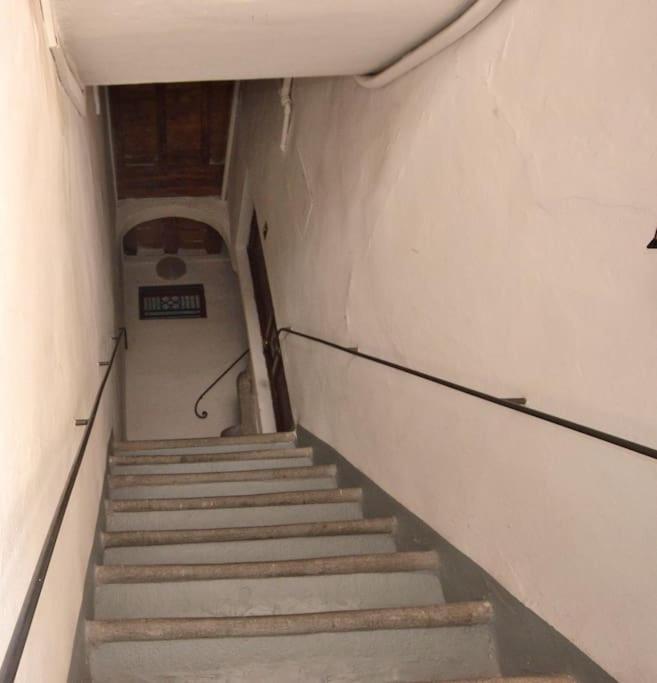 San Lorenzo Apartment In Red Флоренция Экстерьер фото